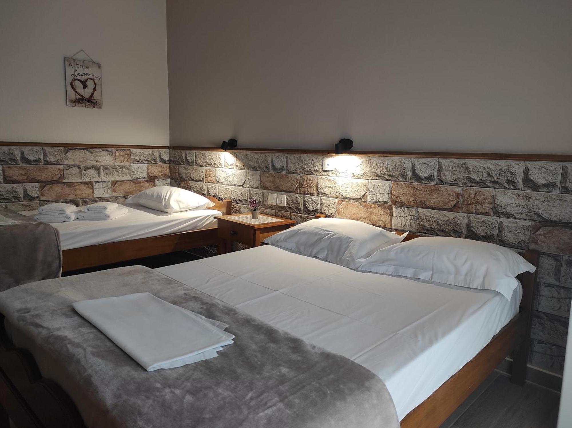 Ενοικιαζόμενα Δωμάτια Ενιπεύς- Rooms Enipeas Litochoro Exterior photo